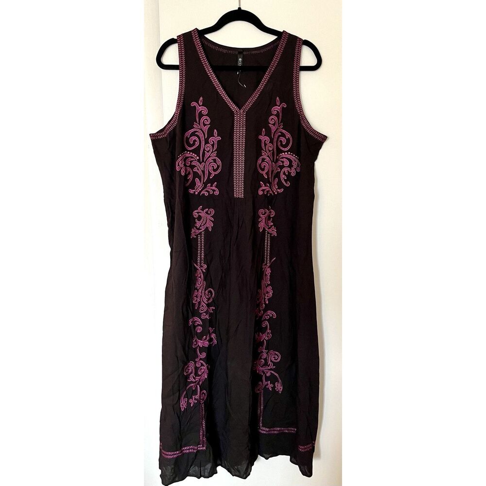 Taurus Size 1X Embroidered Dress Black Sleeveless Pink Shealth V Neck